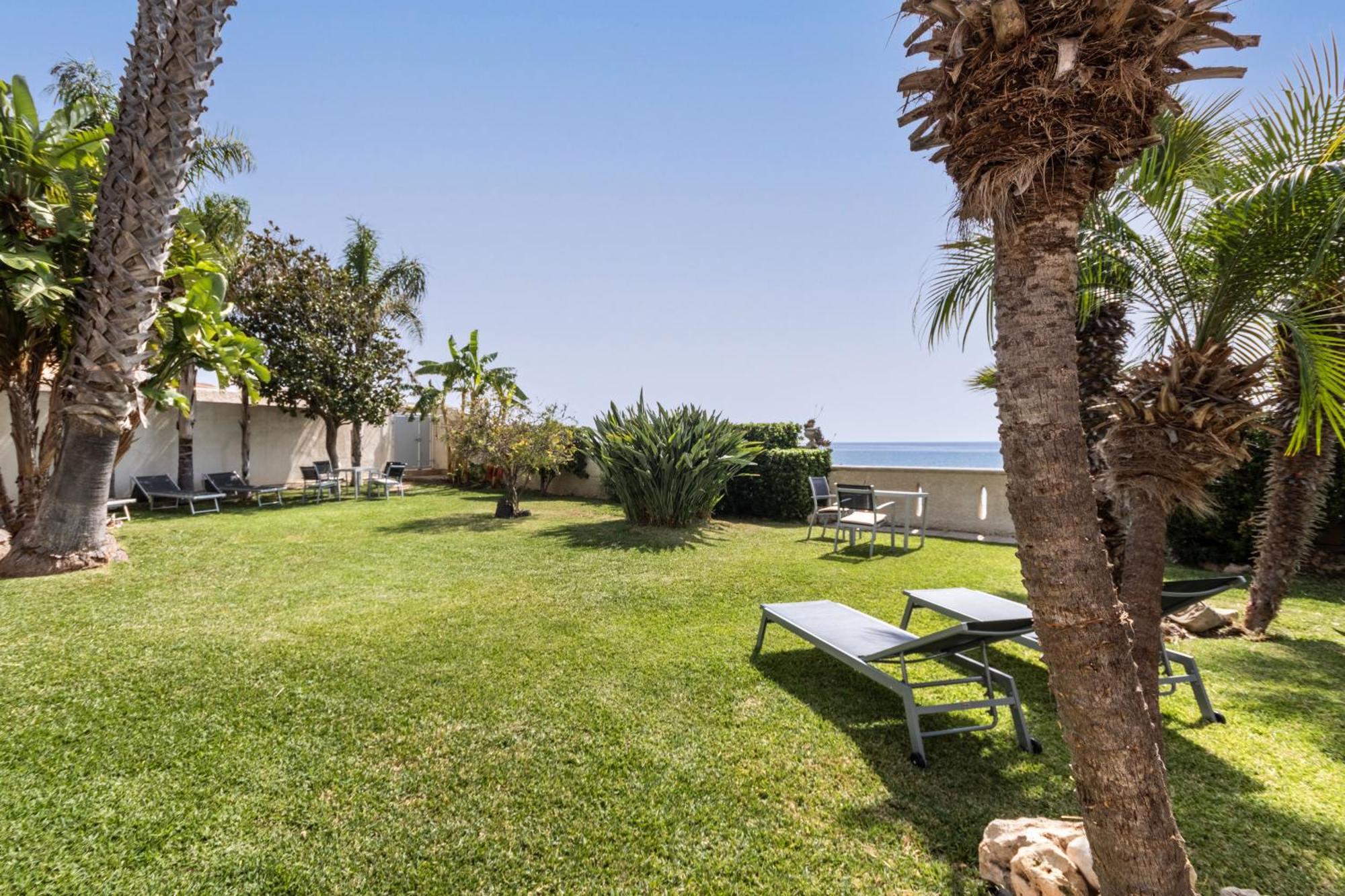 B&B La Terrazza Sul Mare Авола Экстерьер фото