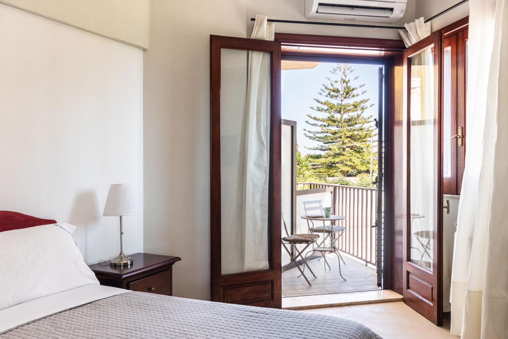 B&B La Terrazza Sul Mare Авола Экстерьер фото