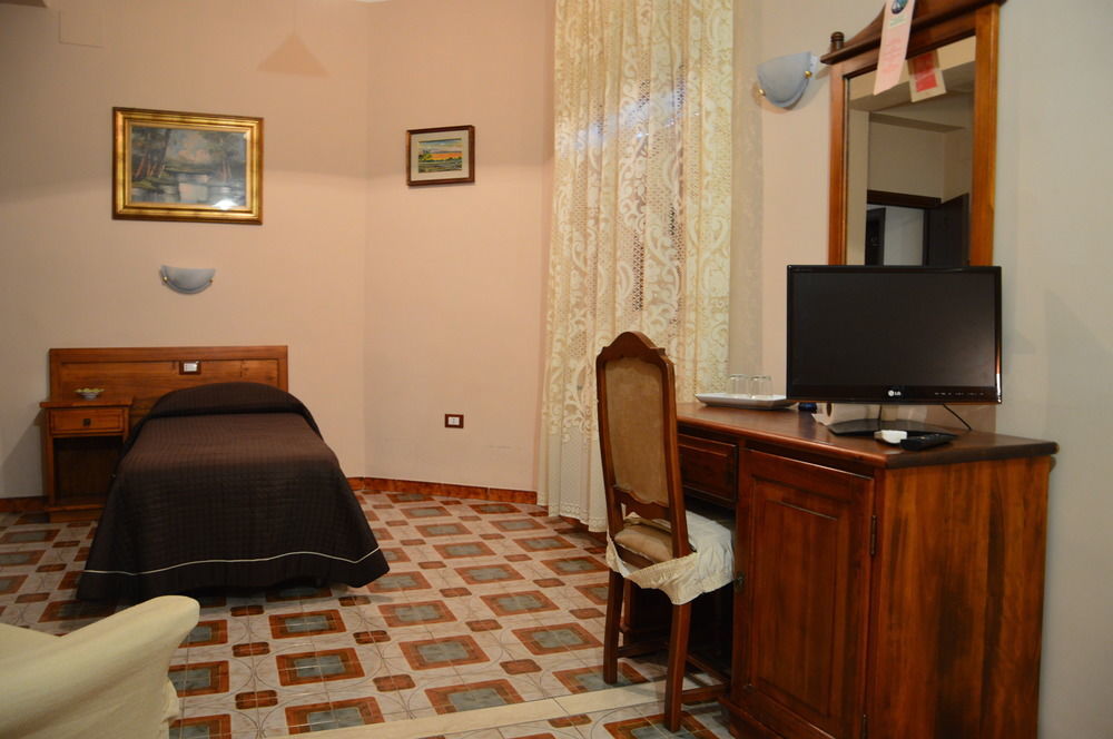 B&B La Terrazza Sul Mare Авола Экстерьер фото