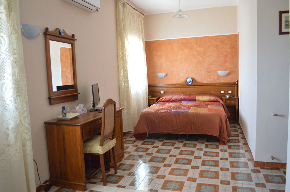 B&B La Terrazza Sul Mare Авола Экстерьер фото